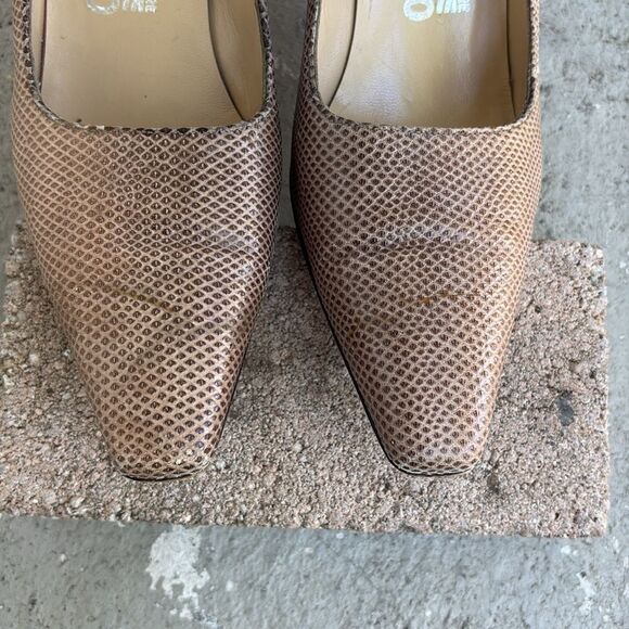 Salvatore Ferragamo Two tone heels - Picture 5 of 13